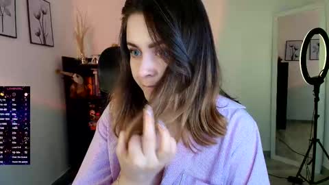 madelamee online show from February 2026 10:52:02 PM
