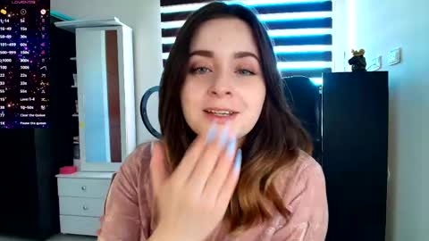 madelamee online show from May 2026 03:49:01 PM