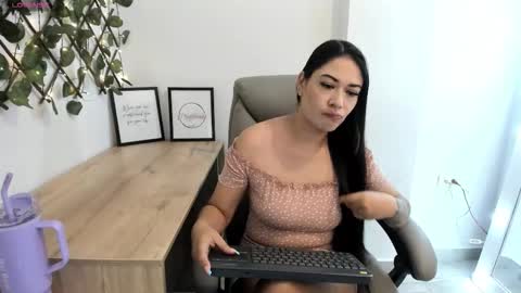 Madeleine  online show from October 2025 12:22:02 AM