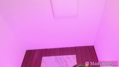 Madeline  online show from February 2026 02:04:01 AM