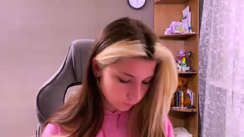 Alice online show from July 2026 07:23:02 PM