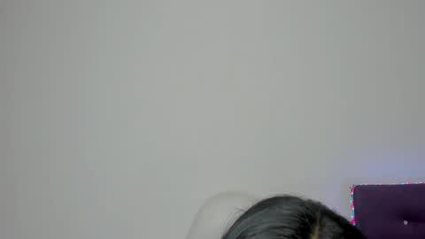 Snapshot of madelinesquit chatting on April 2026 07:18:02 PM madelinesquit online show from April 2026 07:18:02 PM