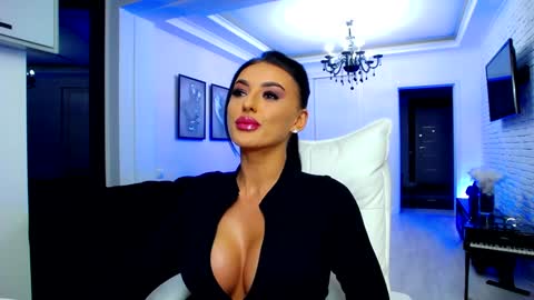 Magda online show from January 2025 04:59:02 PM