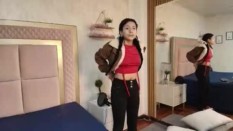 madhison_5 online show from May 2026 11:59:01 AM