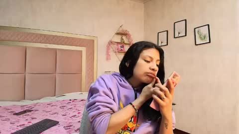 madhison_5 online show from May 2026 12:12:02 PM
