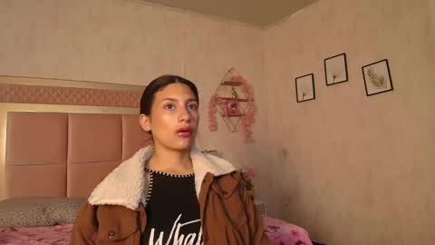 madhison_5 online show from May 2026 12:46:02 PM