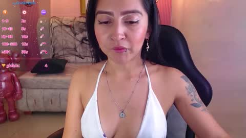 Madhison  online show from October 2025 10:31:01 PM