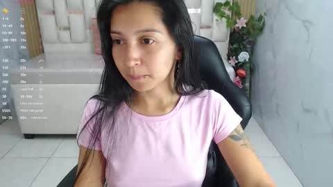 Madhison  online show from November 2025 01:43:01 PM