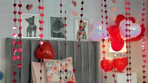 Madie  online show from February 2025 05:40:01 PM