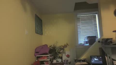 Snapshot of madie_ray chatting on December 2025 07:21:02 PM Madie Ray online show from December 2025 07:21:02 PM