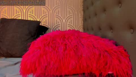 Snapshot of madison_milan chatting on January 2025 02:47:01 AM online show from January 2025 02:47:01 AM