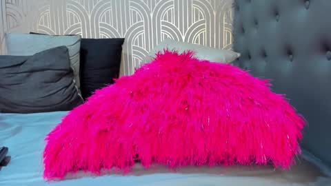 Snapshot of madison_milan chatting on February 2025 04:37:02 AM online show from February 2025 04:37:02 AM