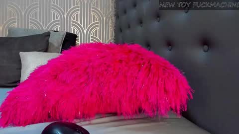 Snapshot of madison_milan chatting on March 2025 04:08:02 AM online show from March 2025 04:08:02 AM