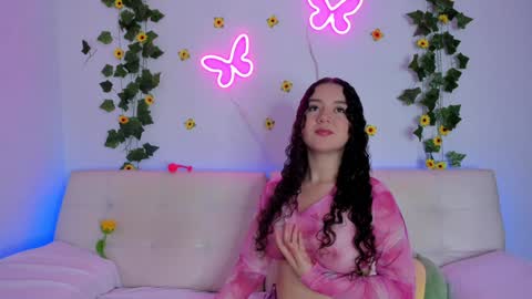 Snapshot of madison_pettis1 chatting on January 2025 04:48:02 AM Madison online show from January 2025 04:48:02 AM