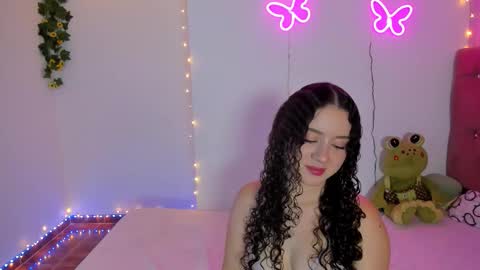 Snapshot of madison_pettis1 chatting on September 2025 03:50:02 AM Madison online show from September 2025 03:50:02 AM