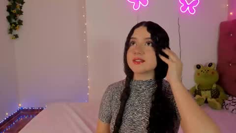 Snapshot of madison_pettis1 chatting on November 2025 04:45:02 AM Madison online show from November 2025 04:45:02 AM