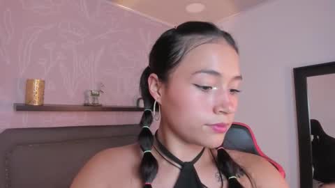 Snapshot of madison_saenzz chatting on December 2025 07:43:02 PM M A D I S O N online show from December 2025 07:43:02 PM