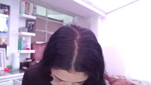 Madison Cambel online show from October 2025 04:05:01 PM