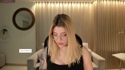 Madison Kane online show from April 2026 11:20:01 AM
