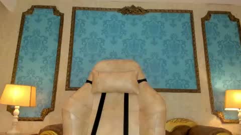 madisonngracee online show from July 2026 12:23:01 PM