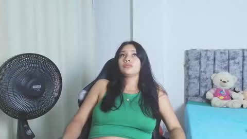 Snapshot of madisson__sexx chatting on December 2025 05:45:02 AM Valentina online show from December 2025 05:45:02 AM