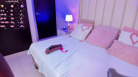 madissonbonny_ online show from April 2026 09:12:01 PM