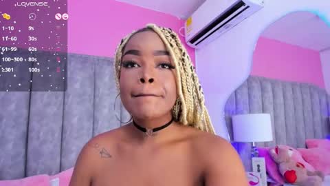 Snapshot of madissonlopez chatting on December 2024 09:09:02 PM Madisson Lopez online show from December 2024 09:09:02 PM