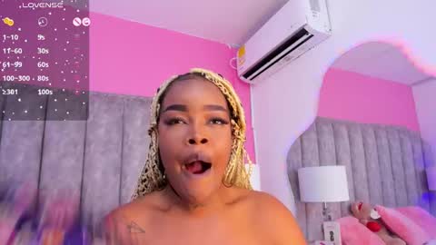 Snapshot of madissonlopez chatting on December 2024 06:22:01 AM Madisson Lopez online show from December 2024 06:22:01 AM