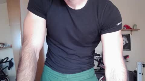 madmax20x online show from November 2025 12:53:02 PM