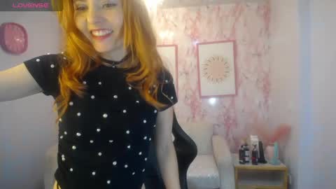 Snapshot of mady0619_ch chatting on April 2026 12:44:02 PM Mady online show from April 2026 12:44:02 PM