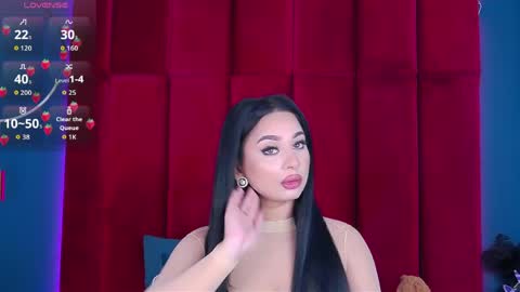 MadyLuxx online show from May 2026 06:48:02 PM