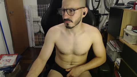 Snapshot of madziula chatting on January 2025 04:44:02 AM Peter online show from January 2025 04:44:02 AM