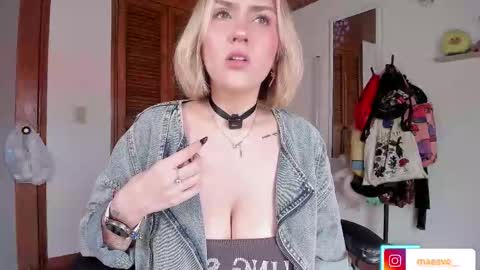 Maeve  schedule 11 am- 530 pm colombia time  online show from November 2025 03:45:02 PM