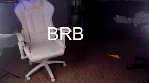 Maevee online show from February 2025 09:24:02 AM