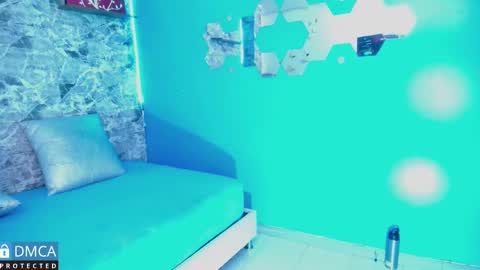 maevekuro online show from February 2025 01:37:01 AM