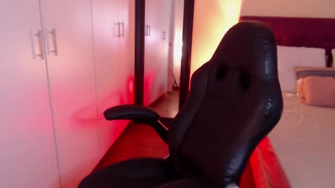 Snapshot of mafer_meow chatting on March 2025 07:14:01 PM Mafer Flor online show from March 2025 07:14:01 PM