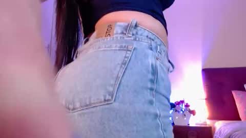 Snapshot of mafer_meow chatting on March 2026 08:36:01 PM Mafer Flor online show from March 2026 08:36:01 PM