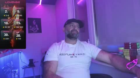 Snapshot of magabear chatting on September 2025 10:10:02 PM Magabear online show from September 2025 10:10:02 PM