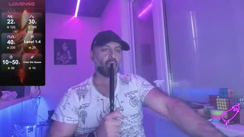 Snapshot of magabear chatting on September 2025 07:44:01 AM Magabear online show from September 2025 07:44:01 AM