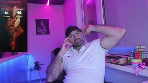 Snapshot of magabear chatting on September 2025 07:30:01 PM Magabear online show from September 2025 07:30:01 PM