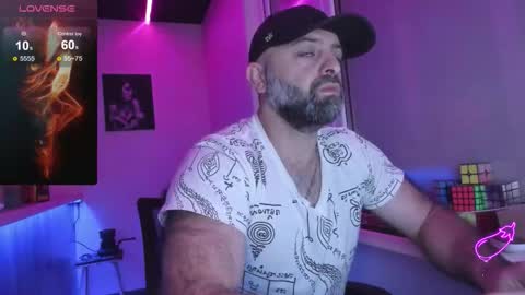 Snapshot of magabear chatting on October 2025 10:29:02 PM Magabear online show from October 2025 10:29:02 PM