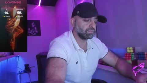 Snapshot of magabear chatting on October 2025 12:04:02 PM Magabear online show from October 2025 12:04:02 PM