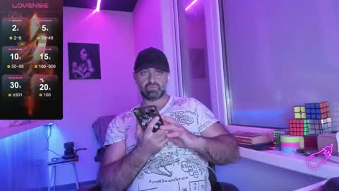 Snapshot of magabear chatting on October 2025 05:02:02 PM Magabear online show from October 2025 05:02:02 PM