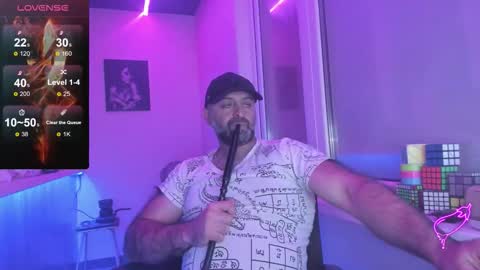 Snapshot of magabear chatting on October 2025 08:14:01 AM Magabear online show from October 2025 08:14:01 AM