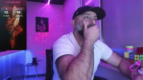 Snapshot of magabear chatting on October 2025 10:16:02 AM Magabear online show from October 2025 10:16:02 AM