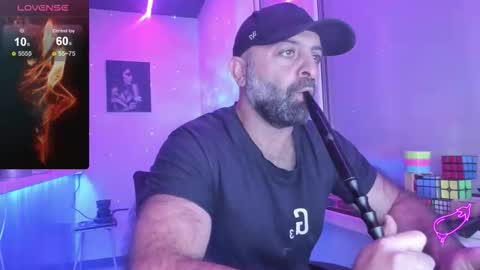 Snapshot of magabear chatting on October 2025 08:20:01 PM Magabear online show from October 2025 08:20:01 PM