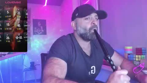 Snapshot of magabear chatting on October 2025 08:30:01 PM Magabear online show from October 2025 08:30:01 PM