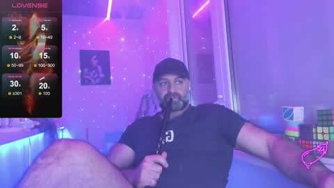 Snapshot of magabear chatting on November 2025 05:15:01 PM Magabear online show from November 2025 05:15:01 PM