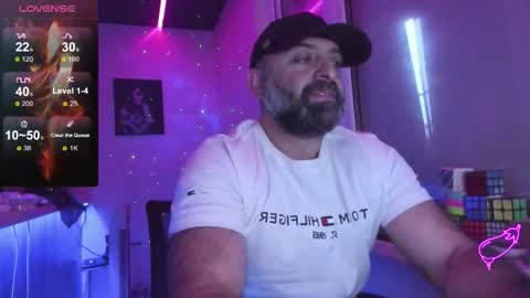 Snapshot of magabear chatting on November 2025 03:50:01 AM Magabear online show from November 2025 03:50:01 AM