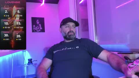 Snapshot of magabear chatting on November 2025 11:42:02 AM Magabear online show from November 2025 11:42:02 AM